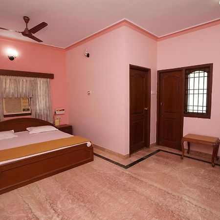 Lloyds Guest House, North Boag Road, T. Nagar เชนไน ภายนอก รูปภาพ