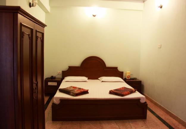 Lloyds Guest House, North Boag Road, T. Nagar เชนไน ห้อง รูปภาพ